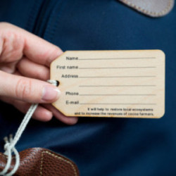 Etiquette bagage en bois