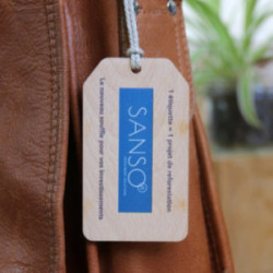 Etiquette bagage en bois