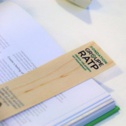 Marque-page en bois