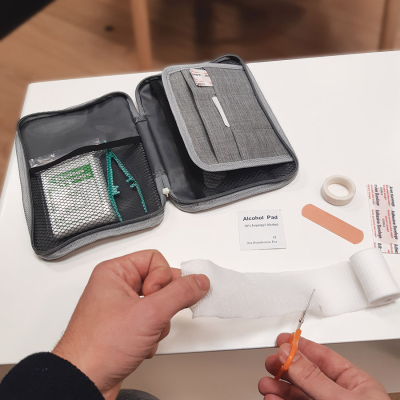 Trousse premiers secours