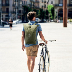 Sac à dos roll top en matières recyclées