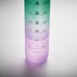 Bouteille en rPET avec marqueurs d'hydratation et paille 1 L