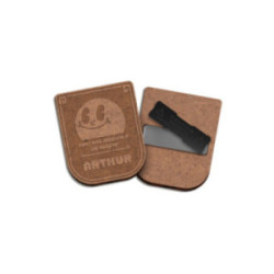 Badge sur mesure en fibre de bois avec aimant (de 20 à 40 cm²)