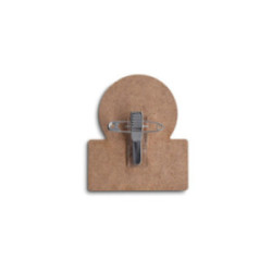 Badge sur mesure en en fibre de bois avec épingle (de 20 à 40 cm²)