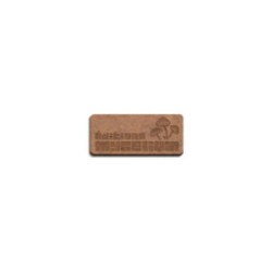 Badge sur mesure en en fibre de bois avec aimant (jusqu'à 20 cm²)