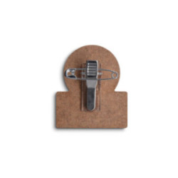 Badge sur mesure en en fibre de bois avec épingle (jusqu'à 20 cm²)