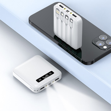 Batterie de secours avec 4 câbles 10000 mAh Akashi® blanche