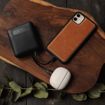 Batterie de secours avec 4 câbles 10000 mAh Akashi® couleur