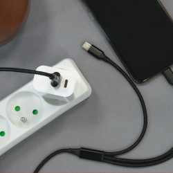 Chargeur secteur USB-C et USB-A 15W Akashi® blanc