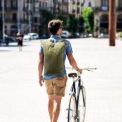 Sac à dos roll top en matières recyclées