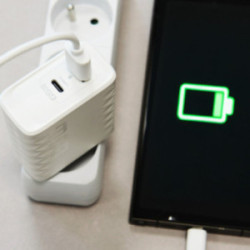 Pack chargeur secteur 65W + câble USB-C 65W Akashi®