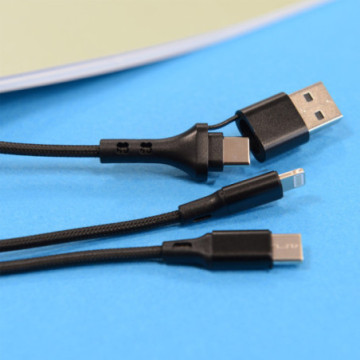 Pack multi-câble 20W et chargeur secteur 15W Akashi®