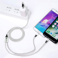 Pack multi-câble 20W et chargeur secteur 15W Akashi® blanc