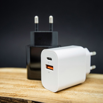 CABLE DE CHARGEMENT 20 W + CHARGEUR - BLANC