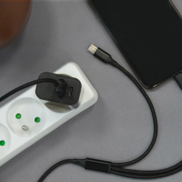 CABLE DE CHARGEMENT 20 W + CHARGEUR - COULEUR