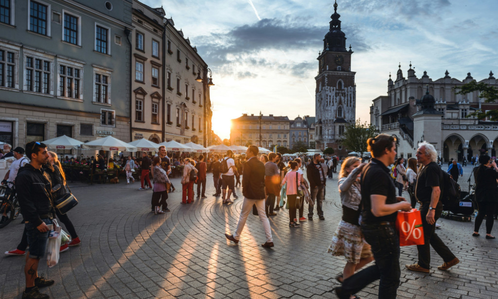 Objets pub et tourisme local : un levier méconnu pour dynamiser votre territoire