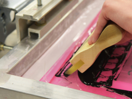 Sérigraphie, gravure laser et impression numérique : quel marquage choisir ? 